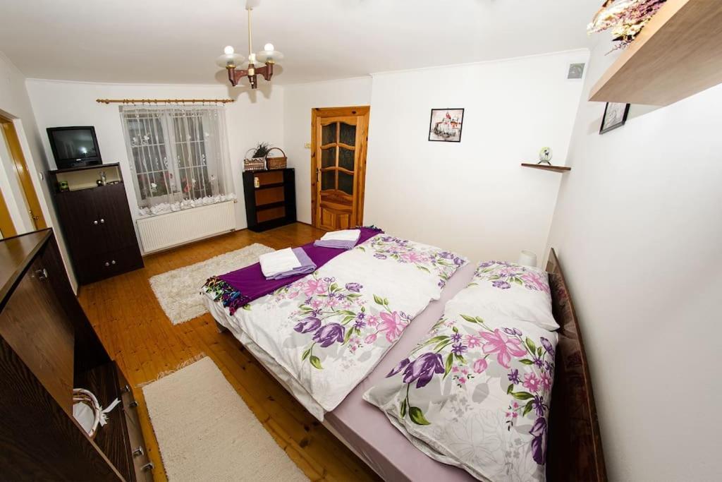 Zlty Domcek - Apartman Svabovce Exterior foto
